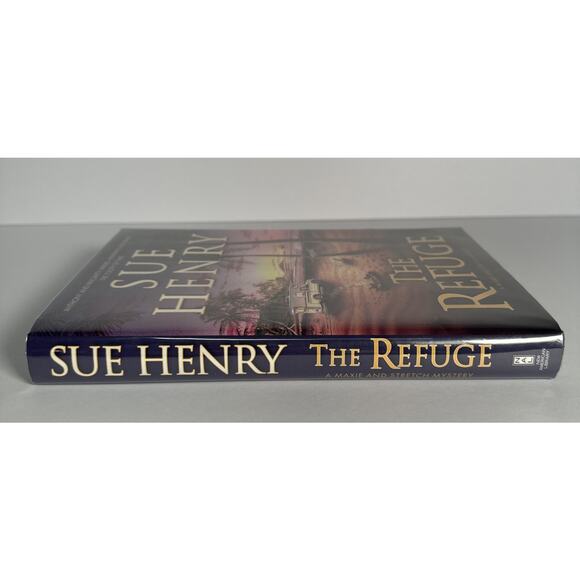Maxie and Stretch Mystery Ser.: The Refuge by Sue Henry (2007, Hardcover) SIGNED - Picture 3 of 10